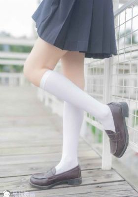 午夜免费看视频